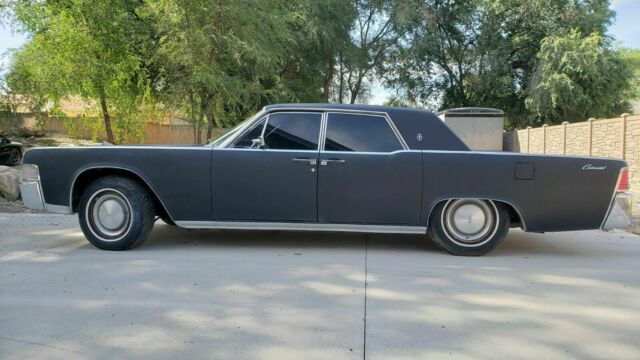 Lincoln Continental 1965 image number 17