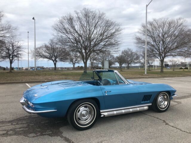 Chevrolet Corvette 1967 image number 31