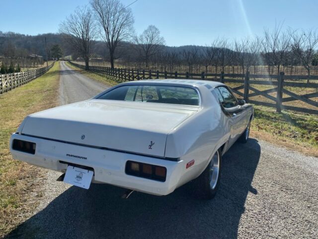 Plymouth Road Runner 1974 image number 9