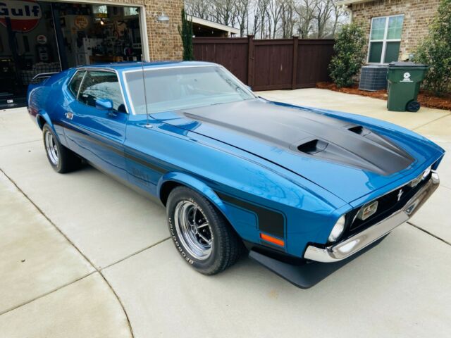 Ford Mustang 1971 image number 10