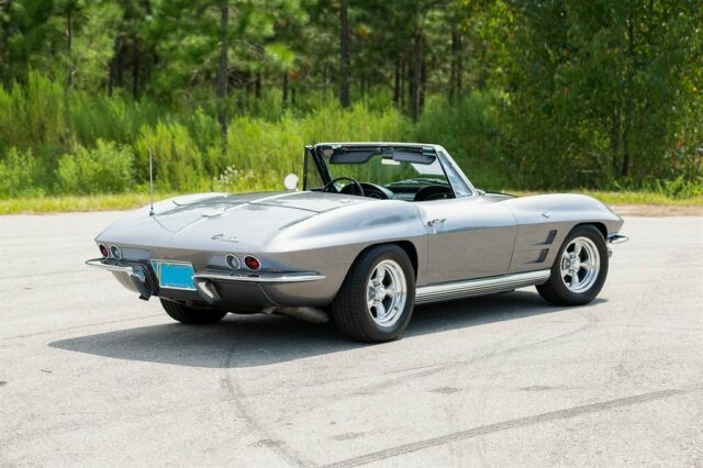 Chevrolet Corvette 1964 image number 10