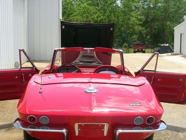 Chevrolet Corvette 1966 image number 28