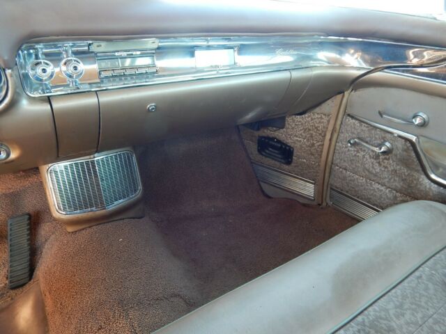 Cadillac DeVille 1957 image number 7