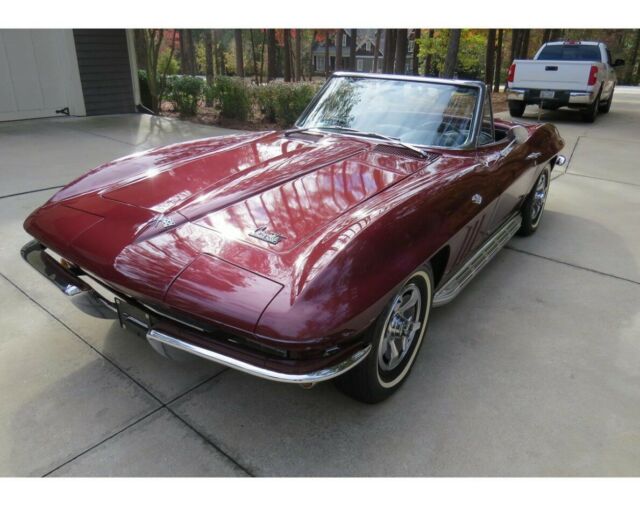 Chevrolet Corvette 1963 image number 18