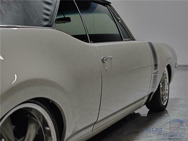 Oldsmobile Cutlass 1968 image number 32