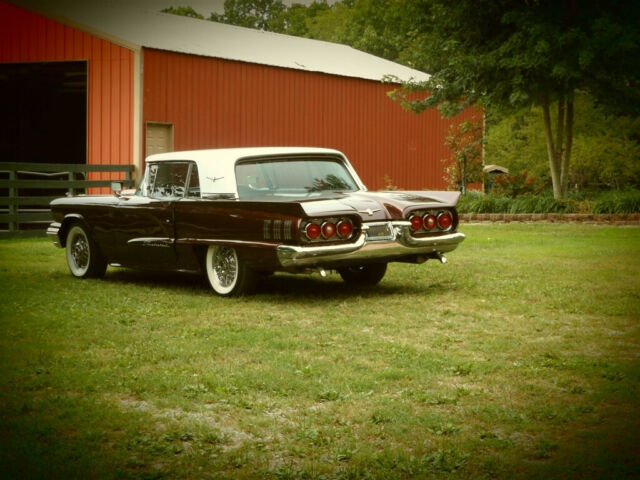 Ford Thunderbird 1960 image number 11