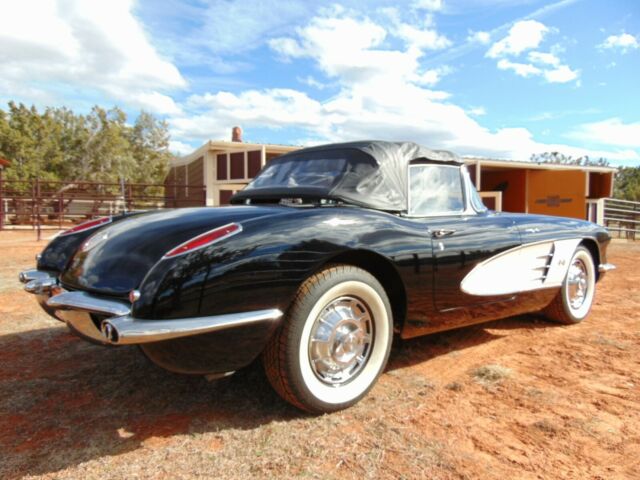 Chevrolet Corvette 1959 image number 6