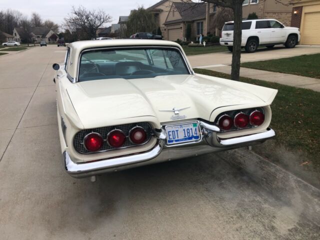 Ford Thunderbird 1960 image number 10