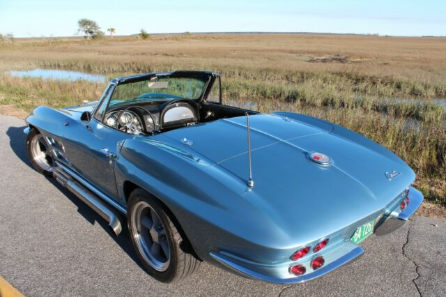 Chevrolet Corvette 1963 image number 2