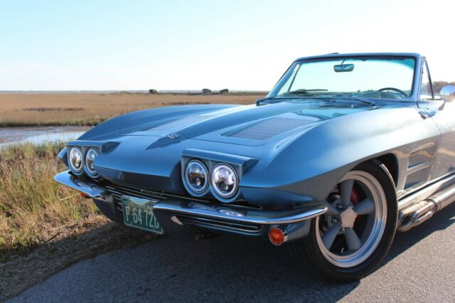 Chevrolet Corvette 1963 image number 24