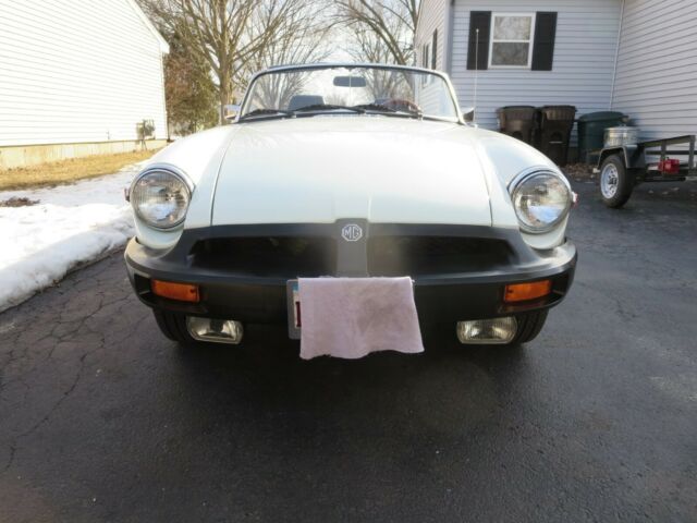 MG MGB 1977 image number 44