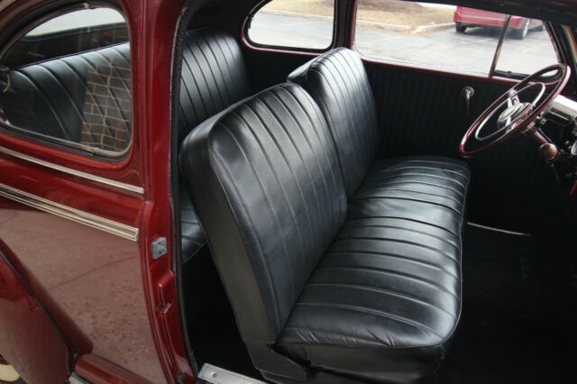 Ford Super Deluxe 1946 image number 44