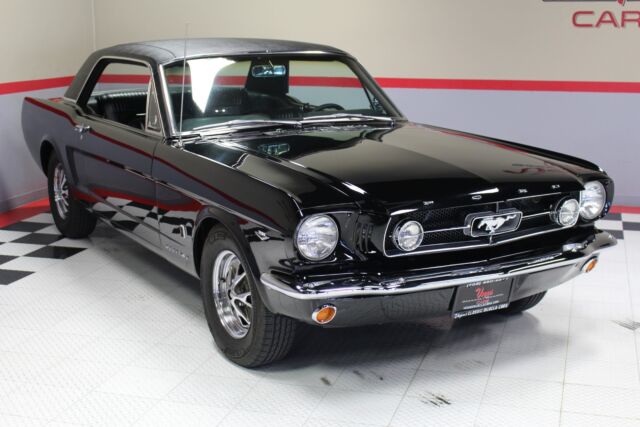 Ford Mustang 1965 image number 2