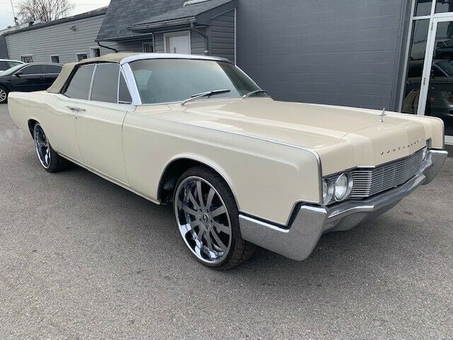 Lincoln Continental 1967 image number 15