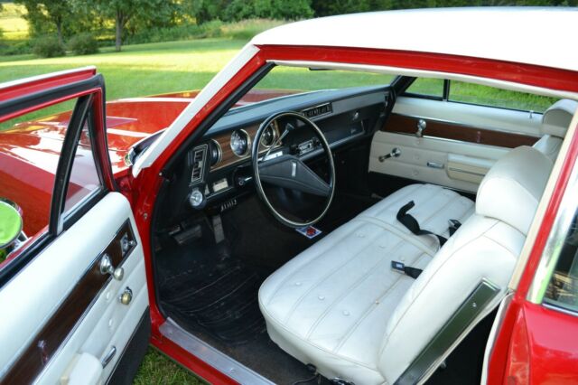 Oldsmobile Cutlass 1972 image number 11