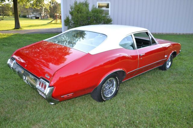 Oldsmobile Cutlass 1972 image number 22