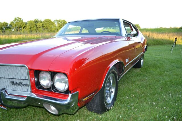 Oldsmobile Cutlass 1972 image number 25