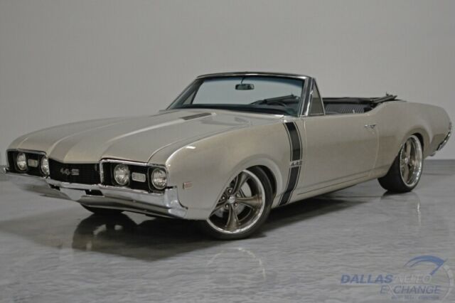 Oldsmobile Cutlass 1968 image number 31