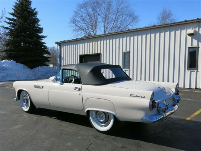 Ford Thunderbird 1955 image number 29