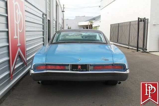 Buick Riviera 1967 image number 3