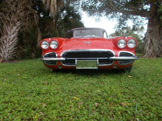 Chevrolet Corvette 1962 image number 27