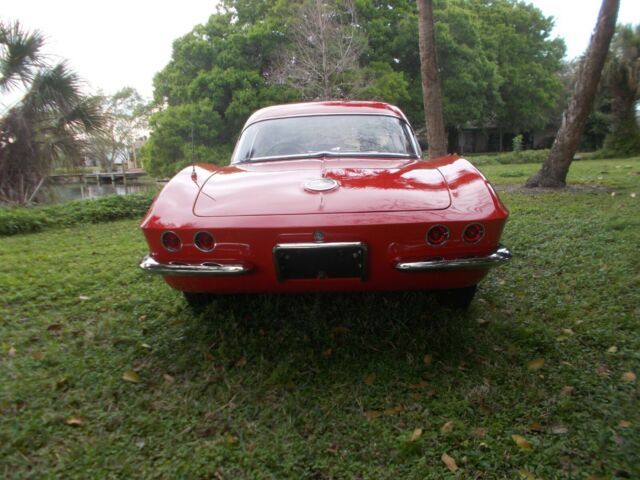 Chevrolet Corvette 1962 image number 32