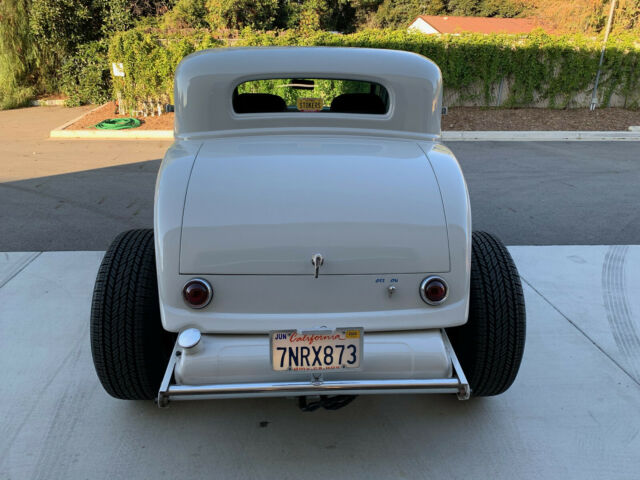 Ford 3 window Coupe 1932 image number 28