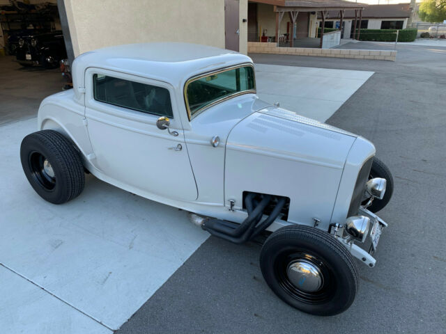 Ford 3 window Coupe 1932 image number 30