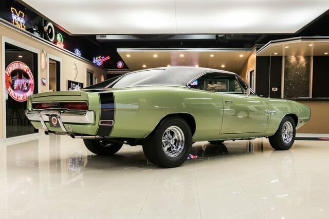 Dodge Charger 1970 image number 10