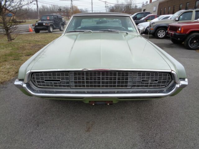 Ford Thunderbird 1968 image number 1