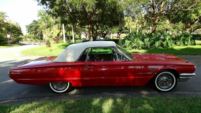 Ford Thunderbird 1965 image number 2