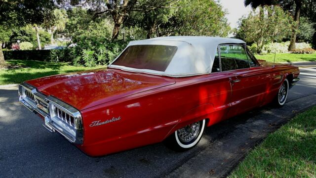 Ford Thunderbird 1965 image number 29