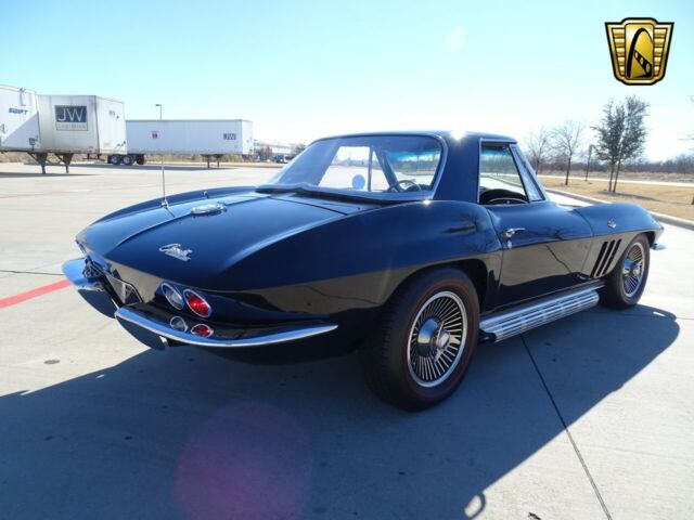 Chevrolet Corvette 1965 image number 15