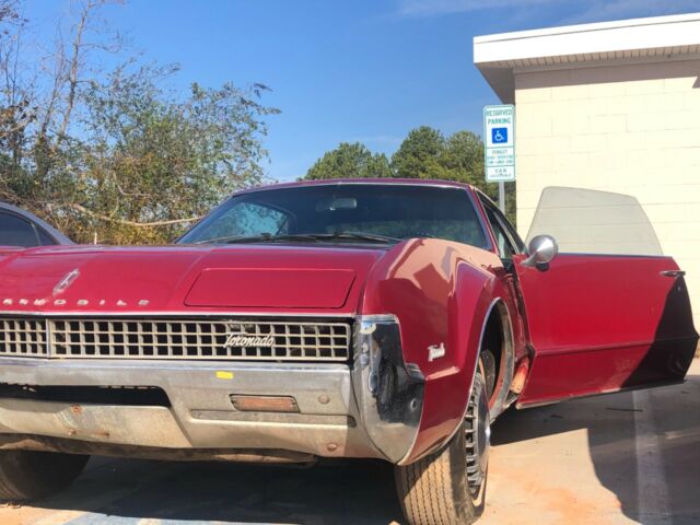 Oldsmobile Toronado 1966 image number 17