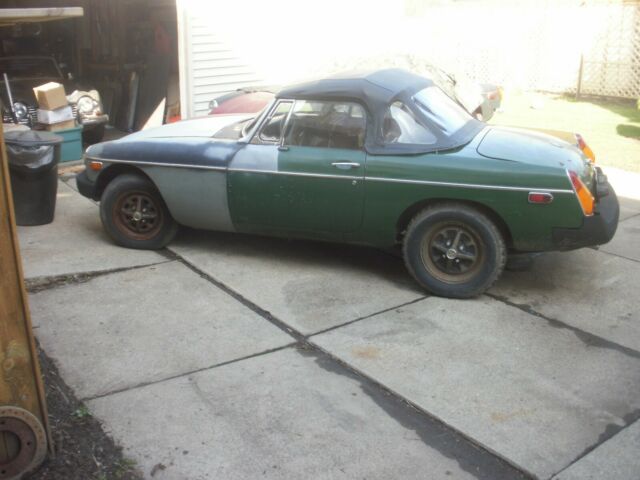 MG MGB 1979 image number 18