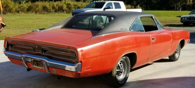 Dodge Charger 1969 image number 2