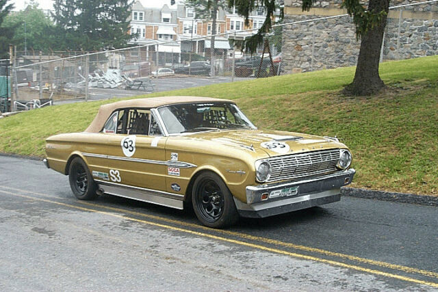 Ford Falcon 1963 image number 22