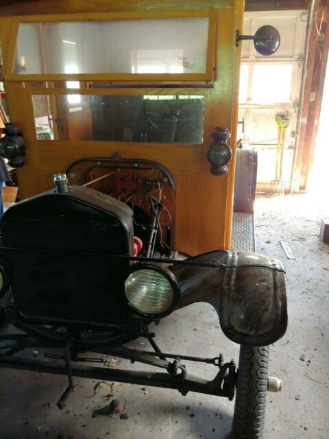 Ford Model T 1923 image number 4