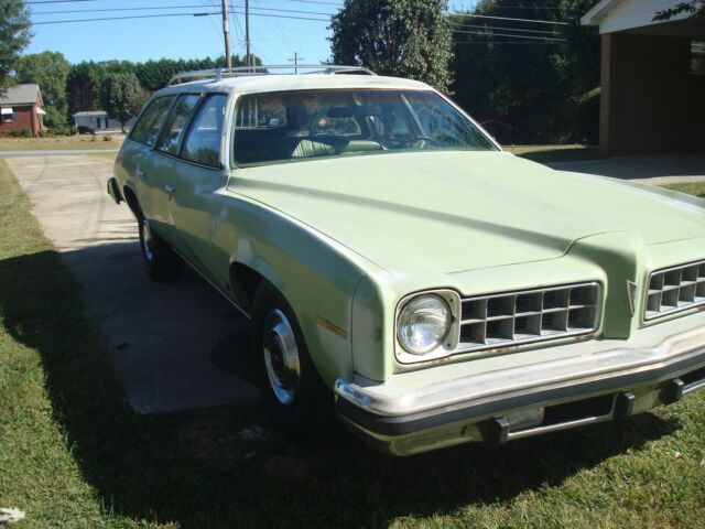 Pontiac LEMANS WAGON 1975 image number 0