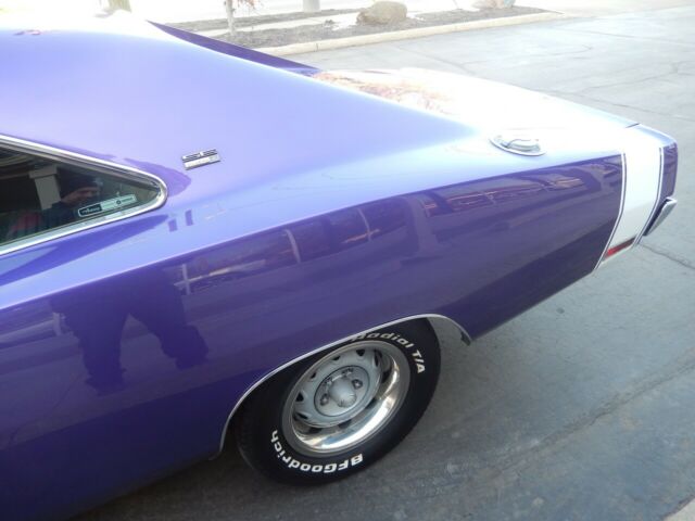 Dodge Charger 1970 image number 40