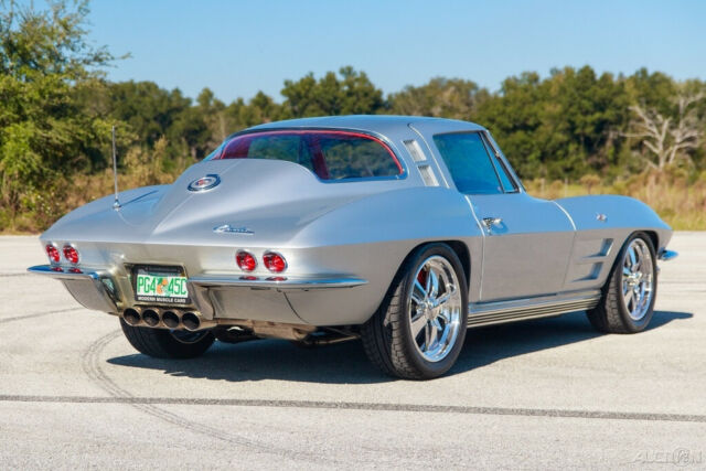 Chevrolet Corvette 1964 image number 22