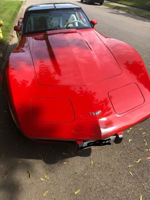 Chevrolet Corvette 1979 image number 1