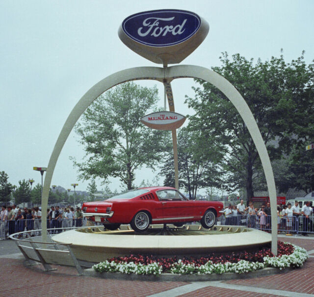 Ford Mustang 1965 image number 11