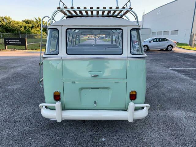 Volkswagen Bus/Vanagon 1975 image number 5