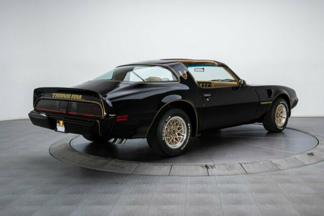 Pontiac Firebird 1979 image number 1