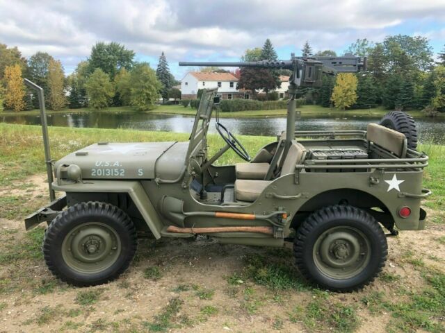 Willys Station Wagon 1942 image number 10