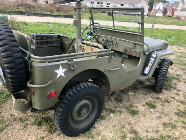 Willys Station Wagon 1942 image number 3