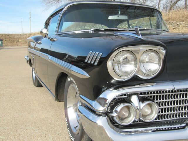 Chevrolet Impala 1958 image number 30