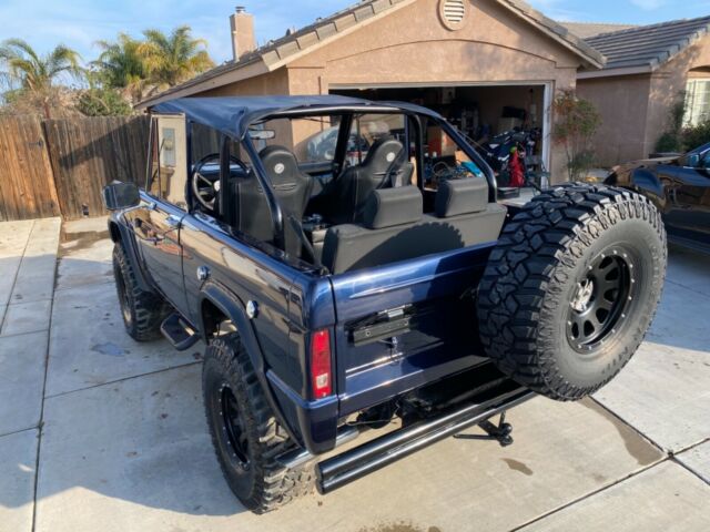 Ford Bronco 1969 image number 5