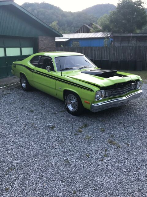 Plymouth Duster 1974 image number 15